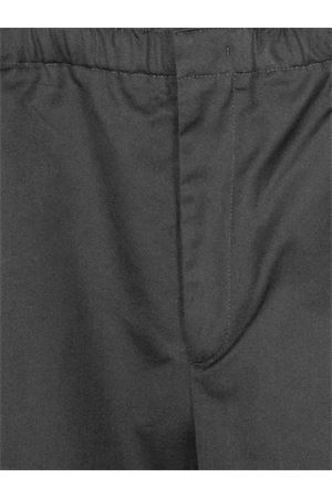 Pantalone in misto cotone e seta nero JIL SANDER | J22KA0328J45266001